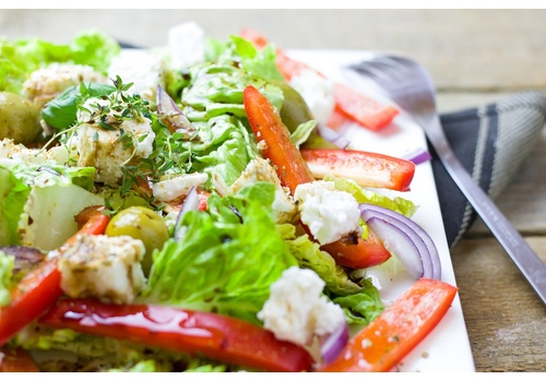 Греческий салат с нори